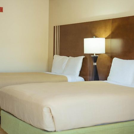 Serena Inn Citrus Ridge Dış mekan fotoğraf