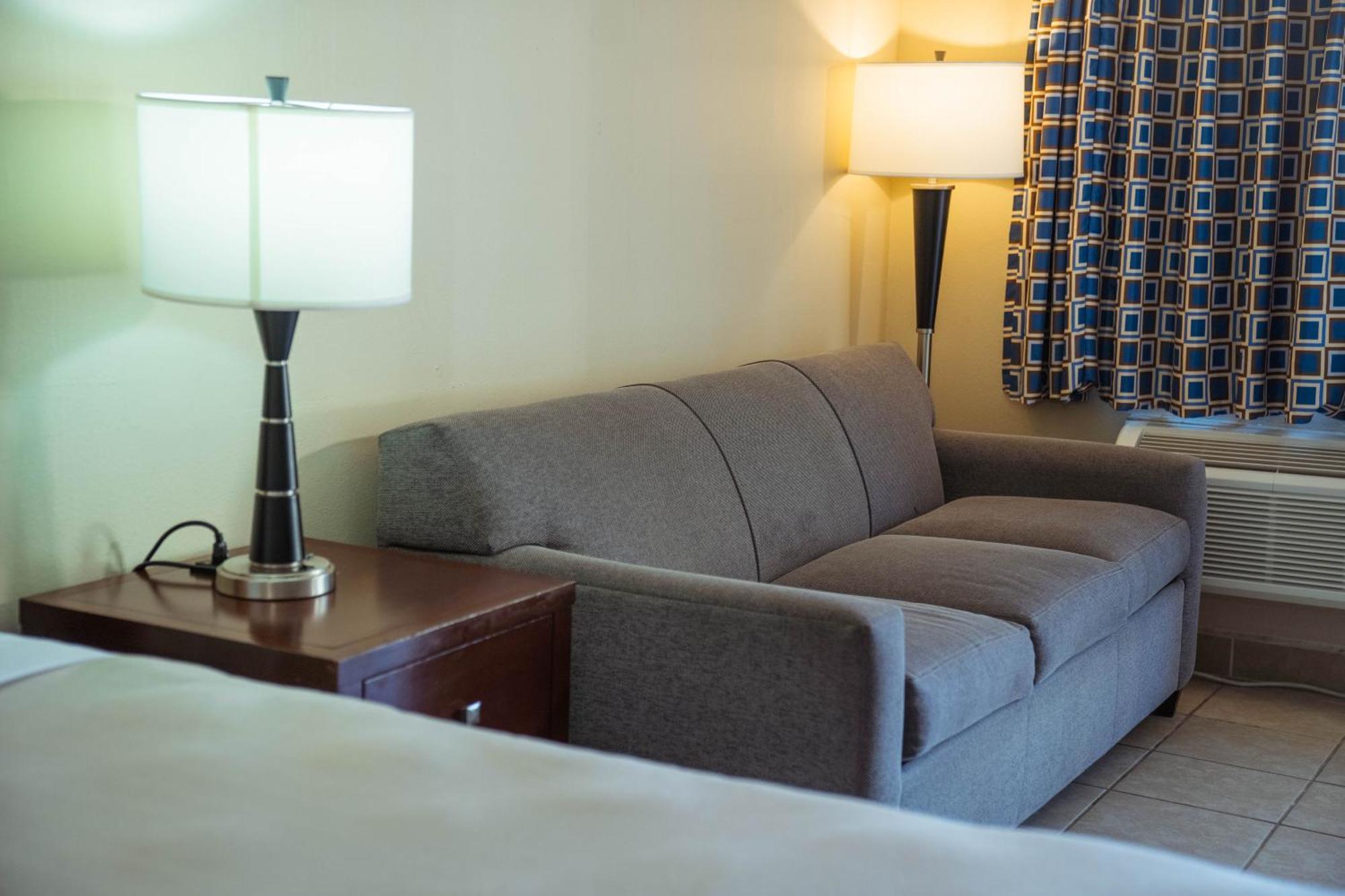 Serena Inn Citrus Ridge Dış mekan fotoğraf